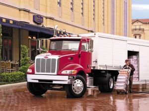 Peterbilt 337 '2006